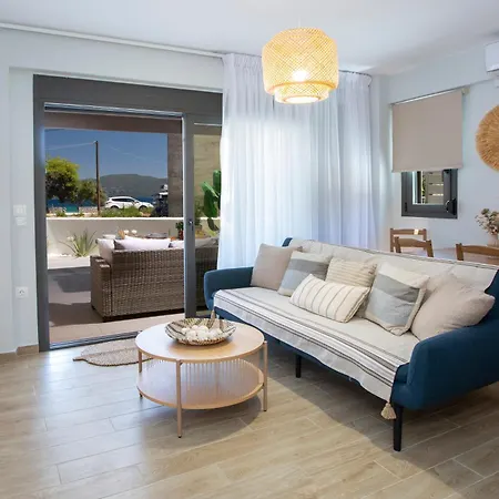 Blue Horizon Seaside Apartman Nikiána