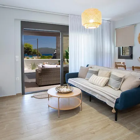 Blue Horizon Seaside Apartament Nikiana